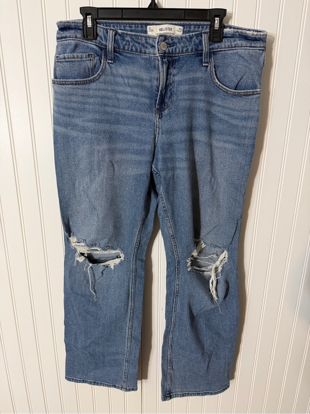 Hollister Women's Medium Blue Distressed Boyfriend Jeans